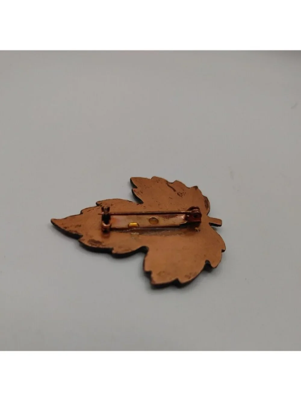 Unbranded brooch autumn